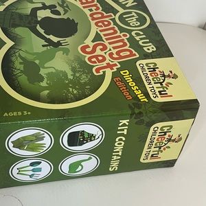 Kid’s gardening set Dinosaur edition